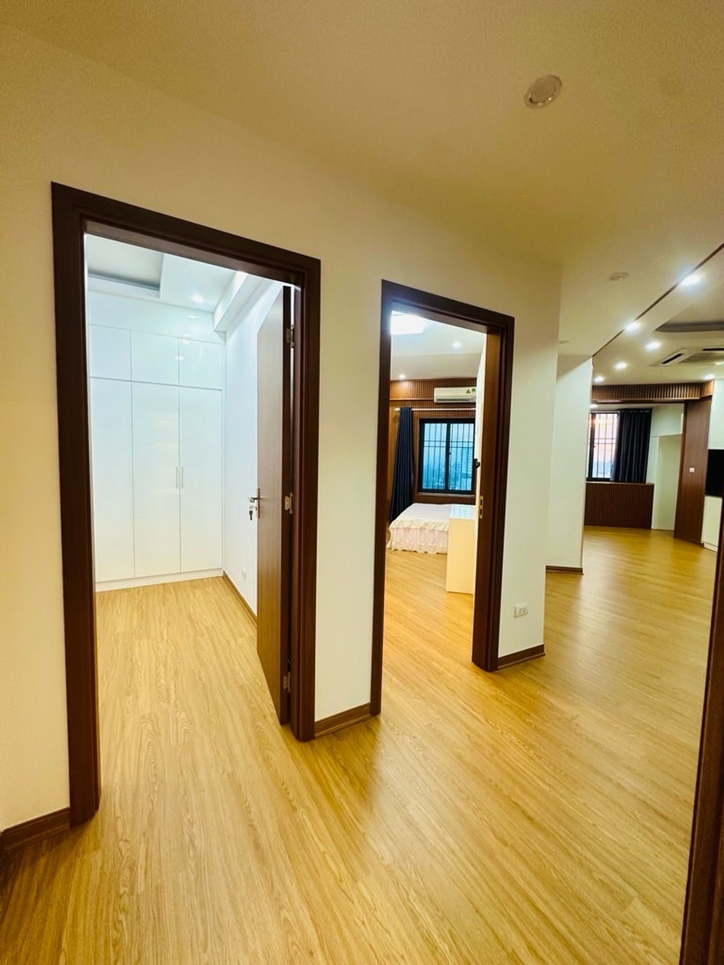 Bán nhà Đồng Tàu - diện tích 95m2 1 tầng - Chung cư đẹp hiếm có - giá 6,4 tỷ