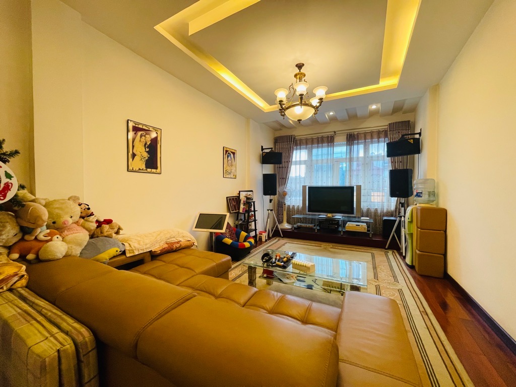 Bán nhà Nguyễn Lương Bằng - diện tích 60m2 5 tầng - Mặt phố chính - giá 31 tỷ