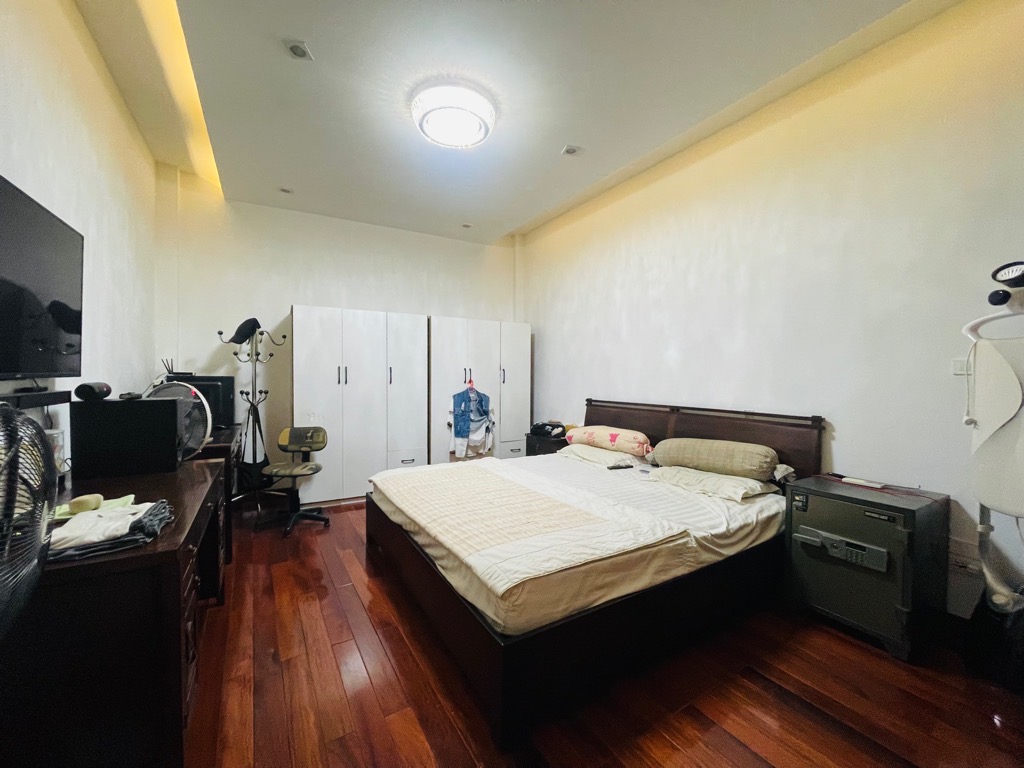 Bán nhà Nguyễn Lương Bằng - diện tích 60m2 5 tầng - Mặt phố chính - giá 31 tỷ