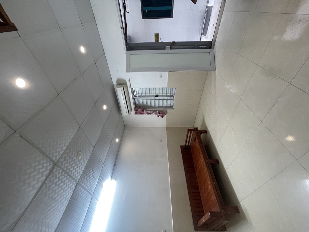 Bán nhà Lĩnh Nam - diện tích 29m2 2 tầng - Nhà nhỏ xinh, vuông vắn - giá 1,95 tỷ