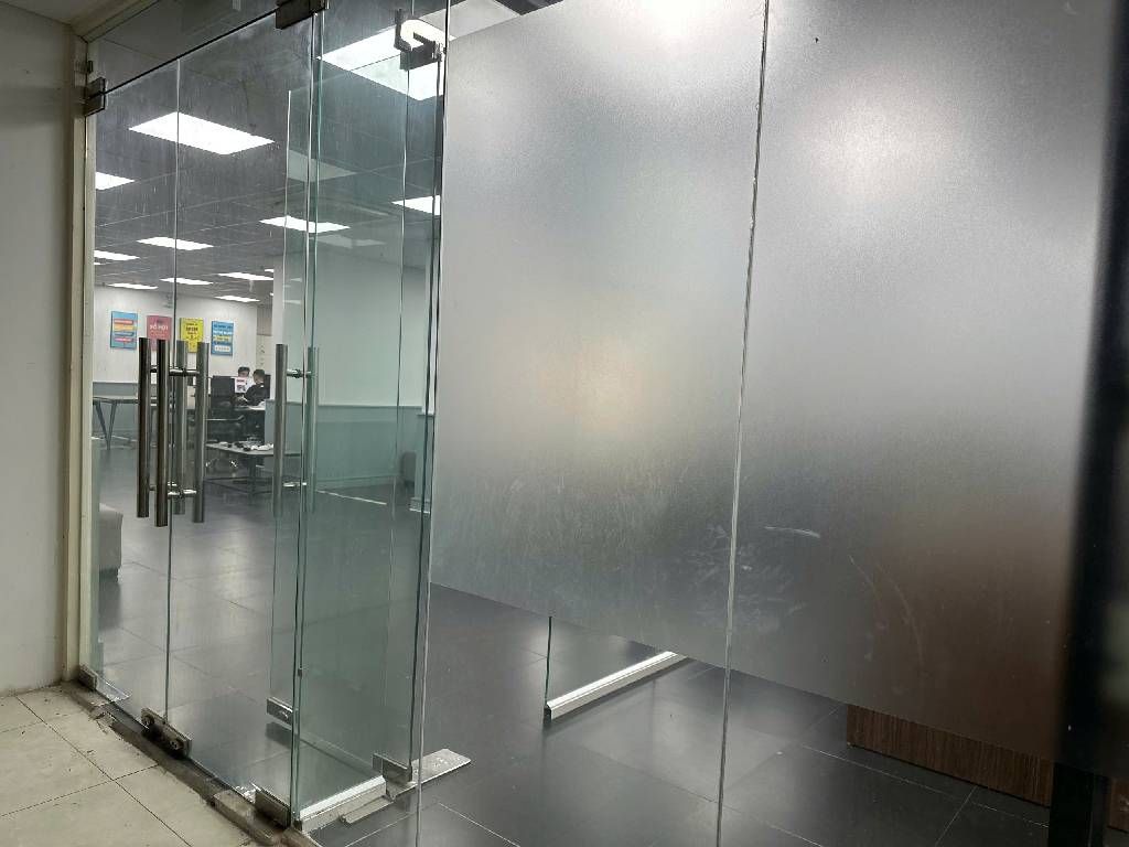 Bán nhà Phạm Ngọc Thạch - diện tích 2100m2 2 tầng - Hàng hiếm sàn thương mại - giá 230 tỷ