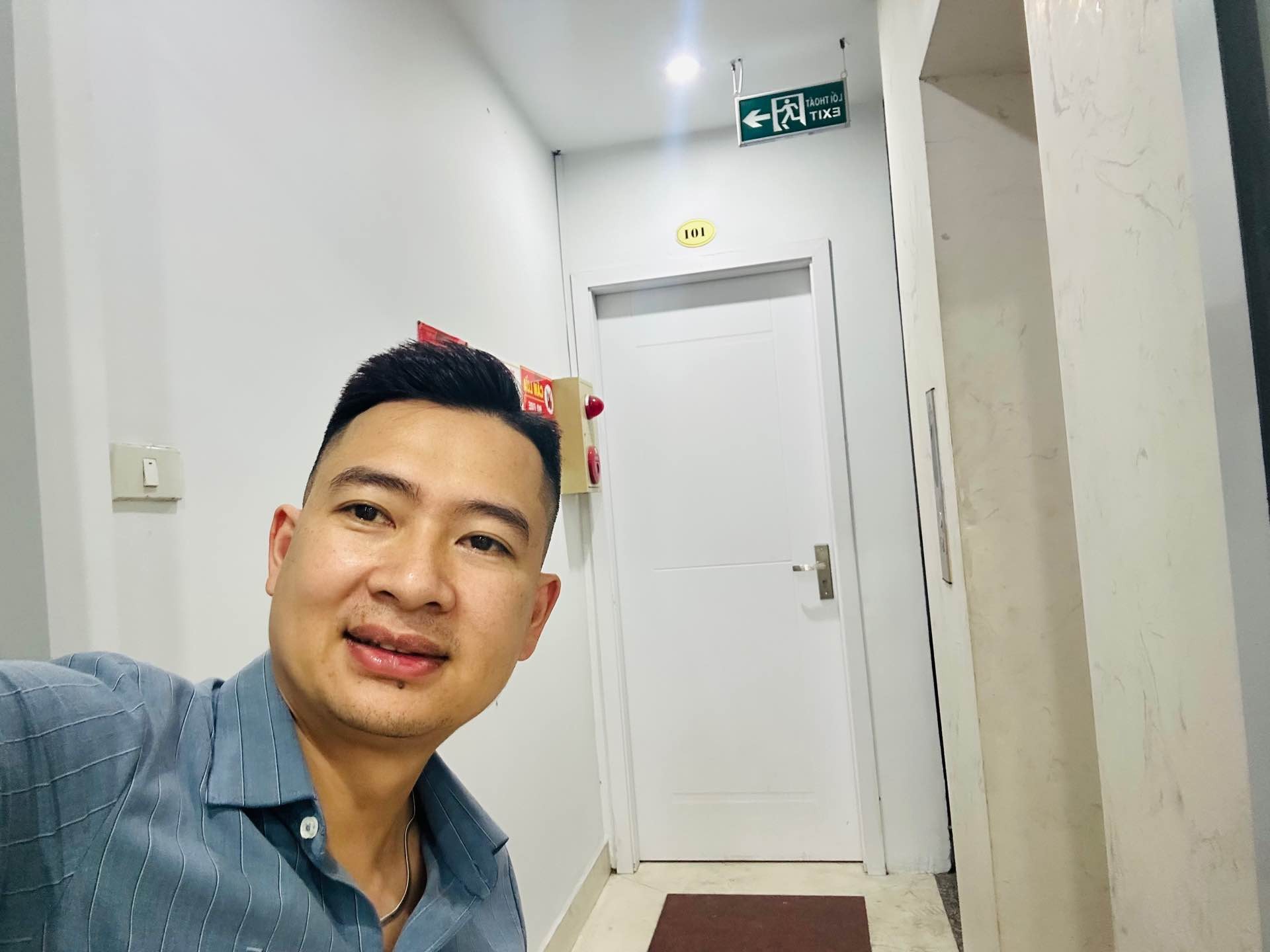 Bán nhà Tuệ Tĩnh - diện tích 82m2 6 tầng - Nhà 6 tầng thang máy - giá 42,5 tỷ