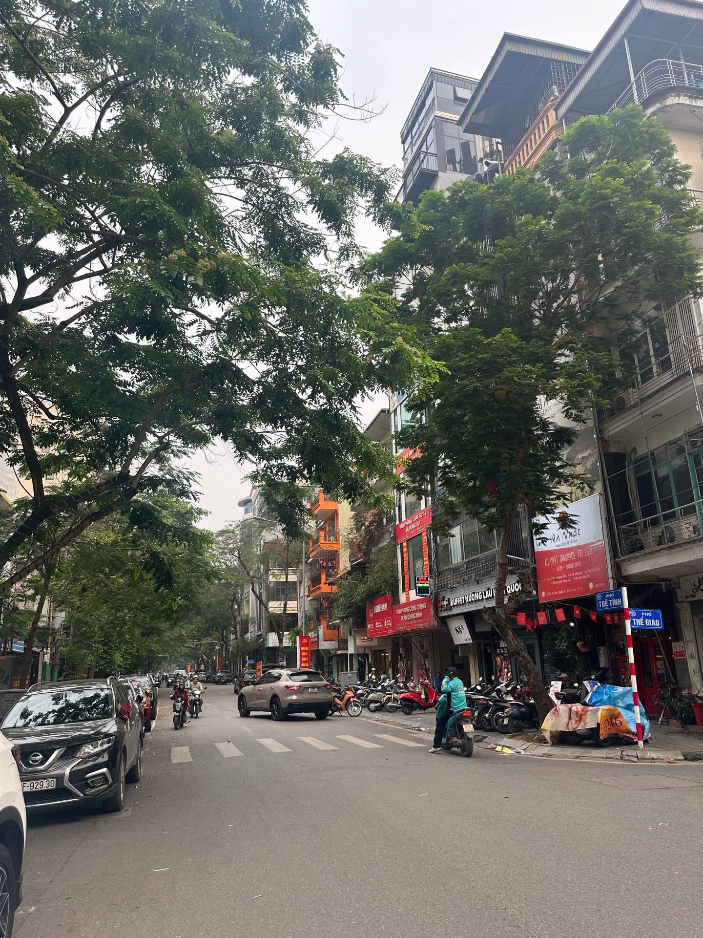 Bán nhà Tuệ Tĩnh - diện tích 82m2 6 tầng - Nhà 6 tầng thang máy - giá 42,5 tỷ