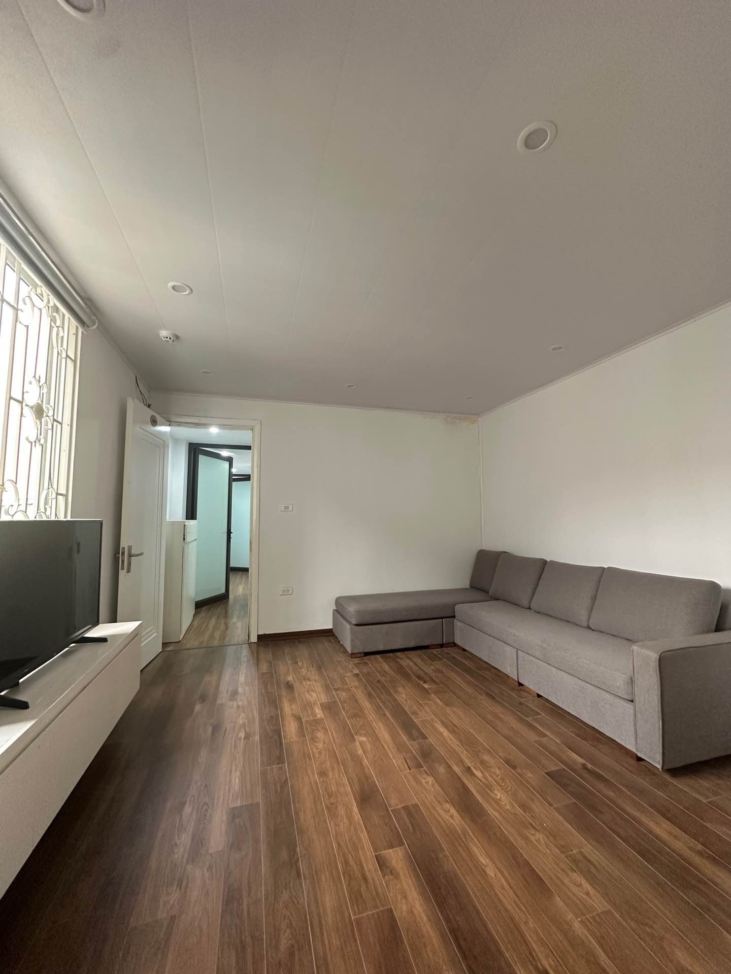 Bán nhà Tuệ Tĩnh - diện tích 82m2 6 tầng - Nhà 6 tầng thang máy - giá 42,5 tỷ