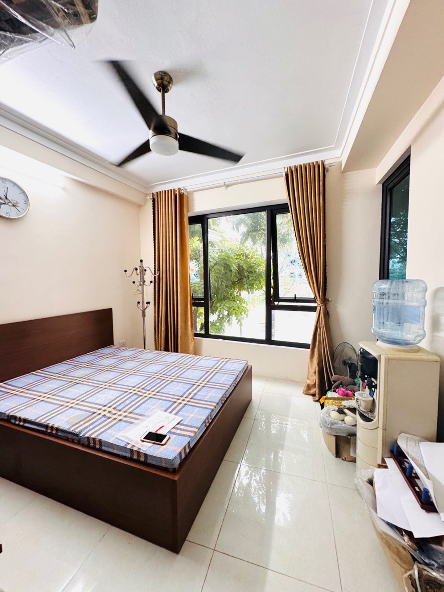 Bán nhà Hồ Linh Quang - diện tích 30m2 5 tầng - Mặt hồ Linh Quang, kinh doanh hái ra tiền - giá 21,9 tỷ