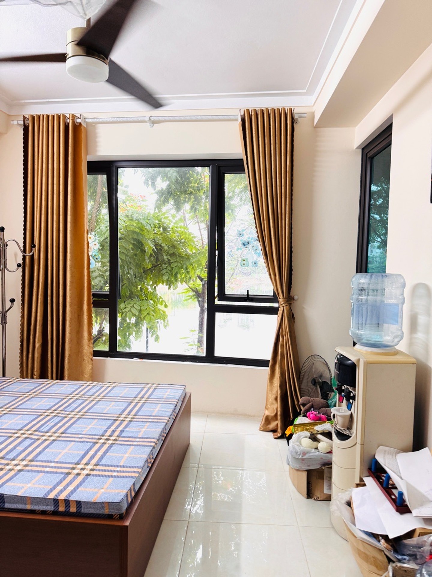 Bán nhà Hồ Linh Quang - diện tích 30m2 5 tầng - Mặt hồ Linh Quang, kinh doanh hái ra tiền - giá 21,9 tỷ