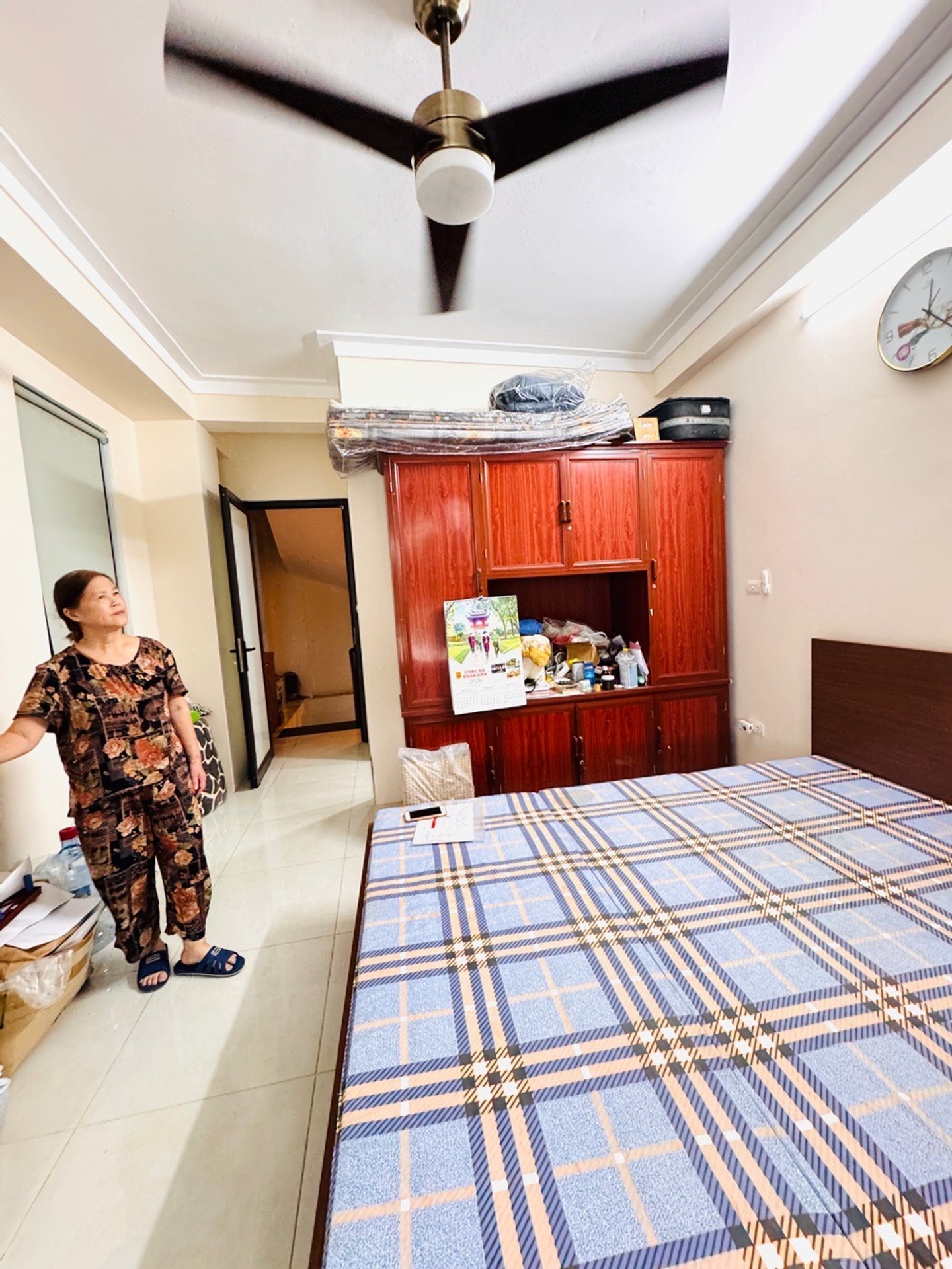 Bán nhà Hồ Linh Quang - diện tích 30m2 5 tầng - Mặt hồ Linh Quang, kinh doanh hái ra tiền - giá 21,9 tỷ