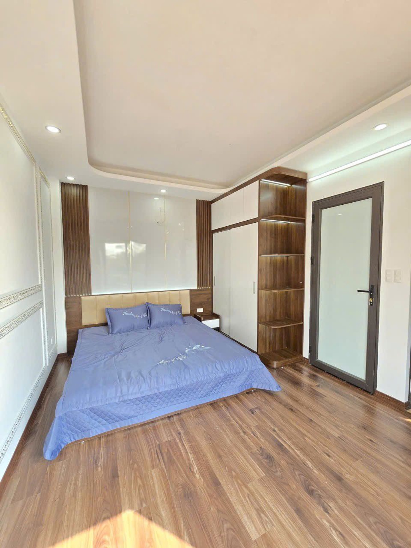 Bán nhà Thúy Lĩnh - diện tích 35m2 5 tầng - Sát mặt phố - giá 6,5 tỷ