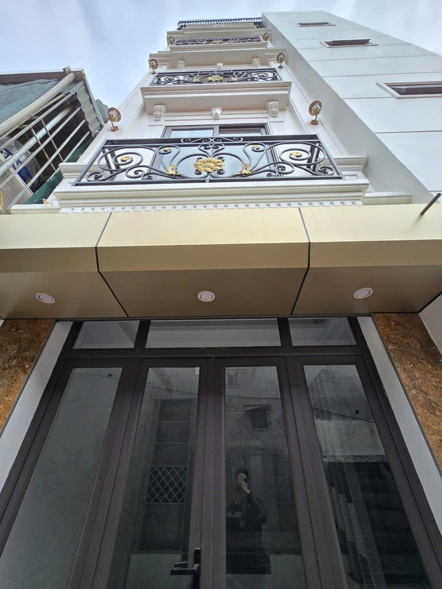 Bán nhà Thúy Lĩnh - diện tích 35m2 5 tầng - Sát mặt phố - giá 6,5 tỷ
