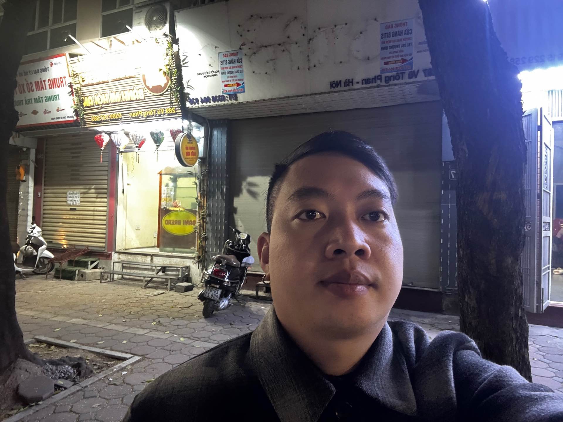 Bán nhà Vũ Tông Phan - diện tích 43,2m2 4 tầng - Mặt phố kinh doanh sầm uất - giá 29 tỷ