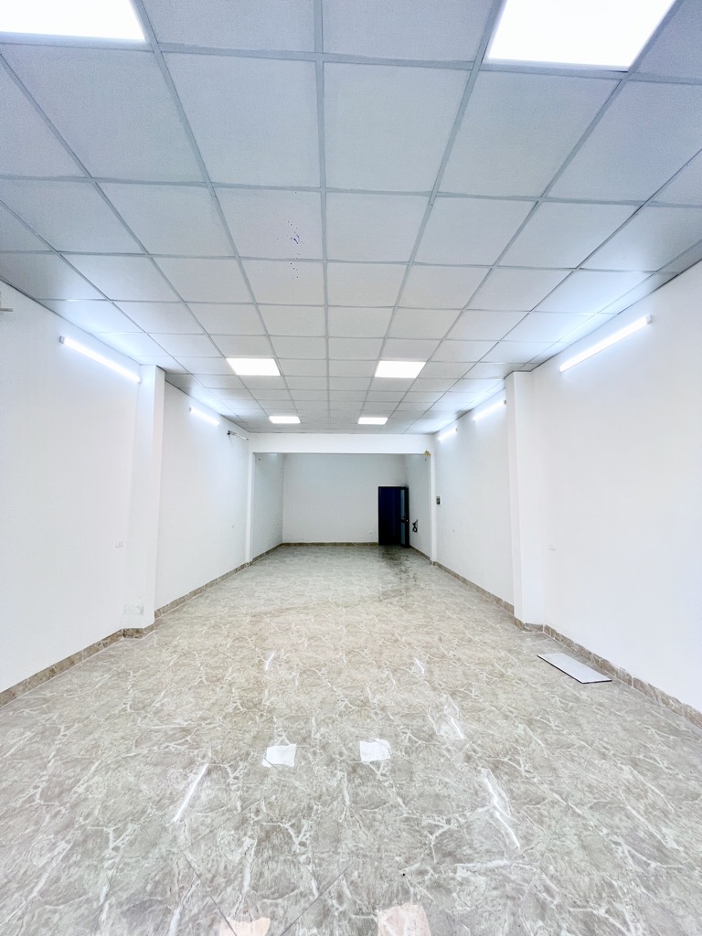 Bán nhà Nam Dư - diện tích 130m2 3 tầng - Mặt phố kinh doanh sầm uất - giá 26 tỷ