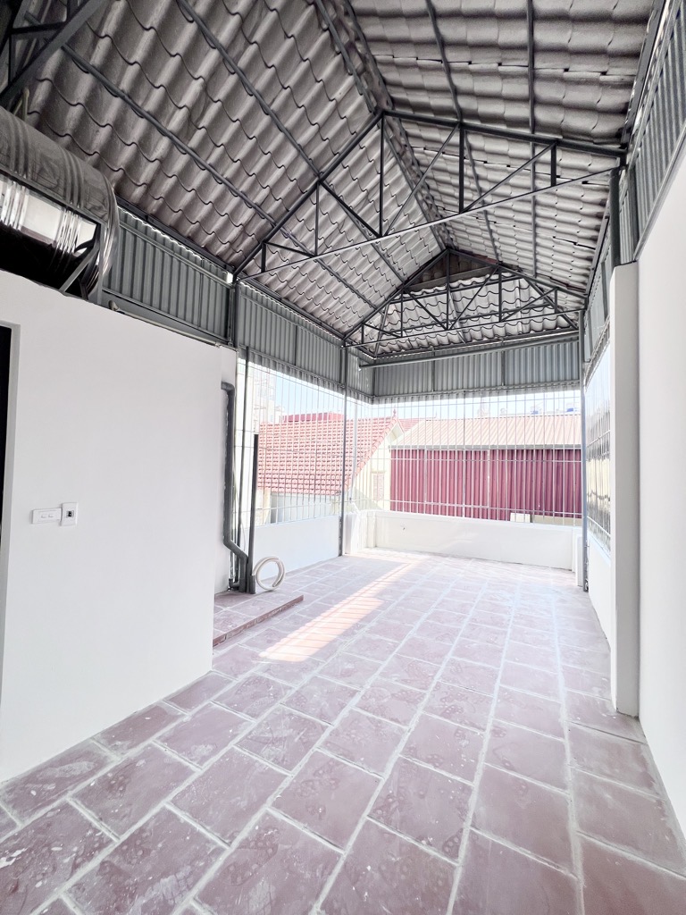 Bán nhà Nam Dư - diện tích 130m2 3 tầng - Mặt phố kinh doanh sầm uất - giá 26 tỷ