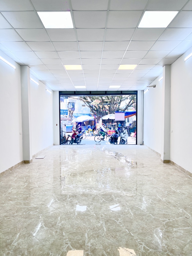 Bán nhà Nam Dư - diện tích 130m2 3 tầng - Mặt phố kinh doanh sầm uất - giá 26 tỷ