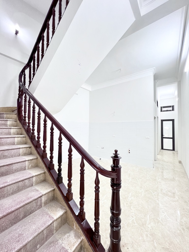 Bán nhà Nam Dư - diện tích 130m2 3 tầng - Mặt phố kinh doanh sầm uất - giá 26 tỷ