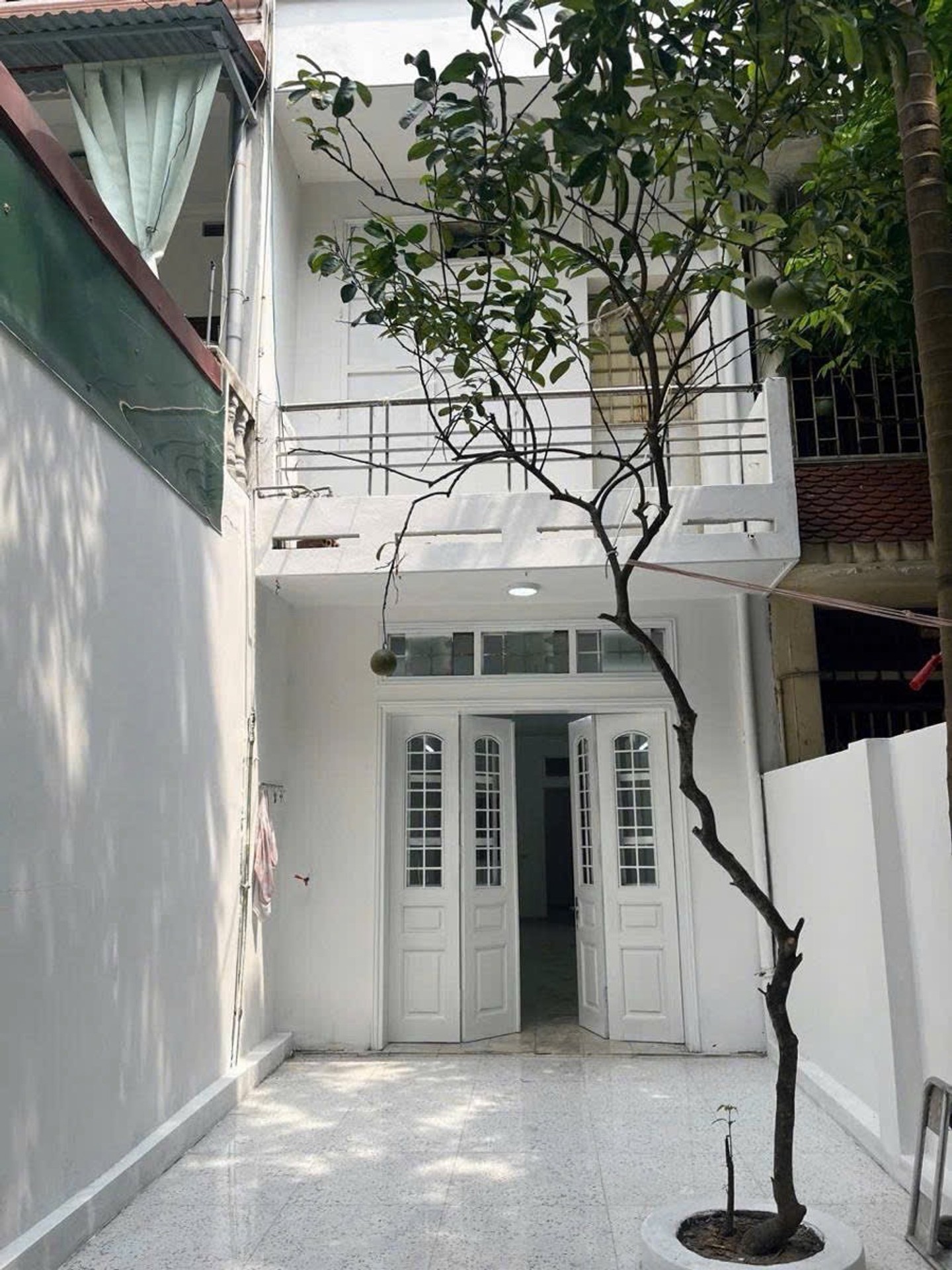 Bán nhà Kim Ngưu - diện tích 74m2 4 tầng - Ngõ rộng, ô tô đỗ trước nhà - giá 22 tỷ