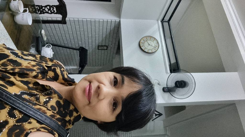 Bán nhà Phố 8/3 - diện tích 113m2 3 tầng - Mặt phố sầm uất - giá 45 tỷ