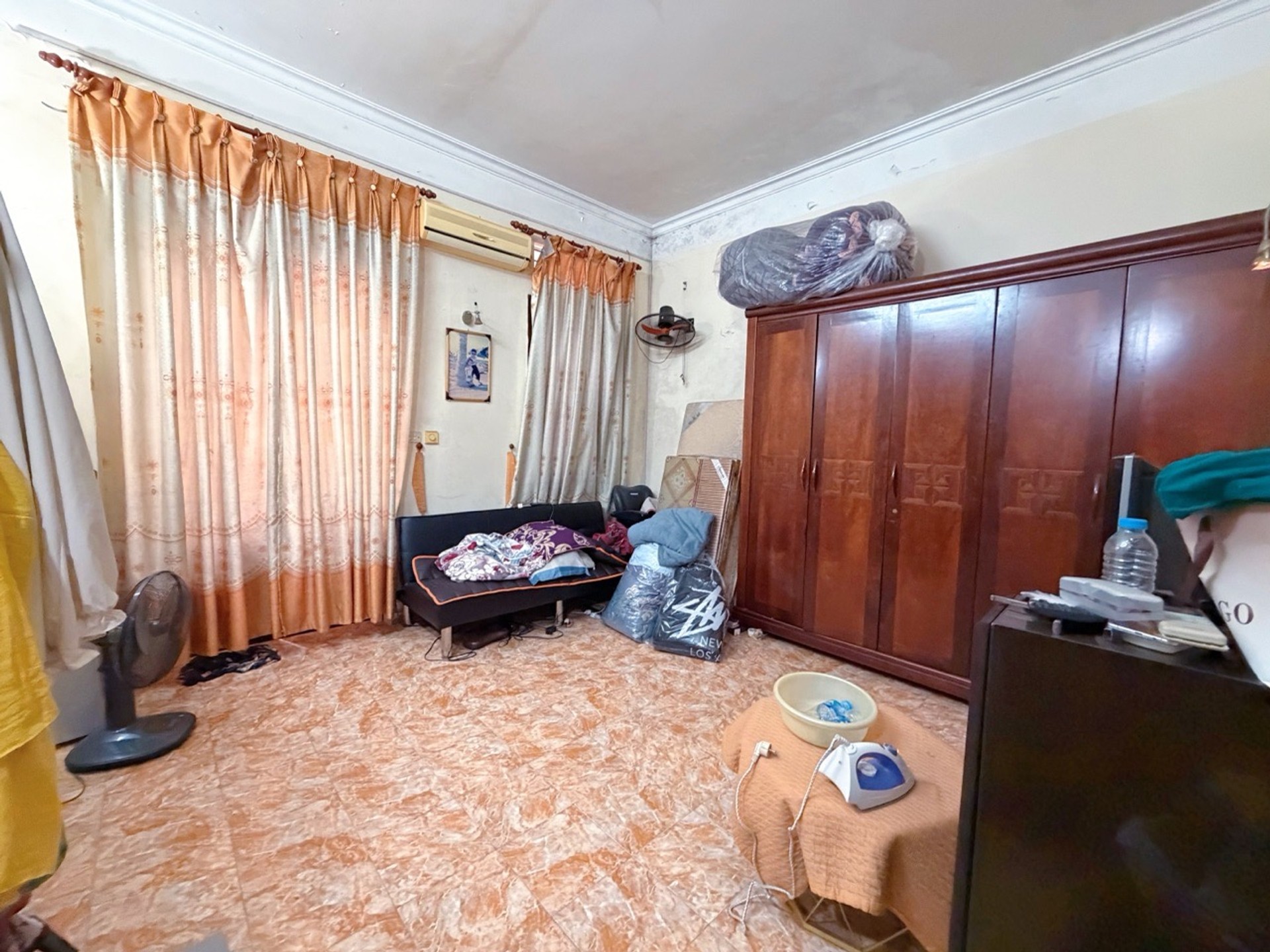 Bán nhà Võ Thị Sáu - diện tích 55m2 3 tầng - Ngõ thông - giá 13,9 tỷ
