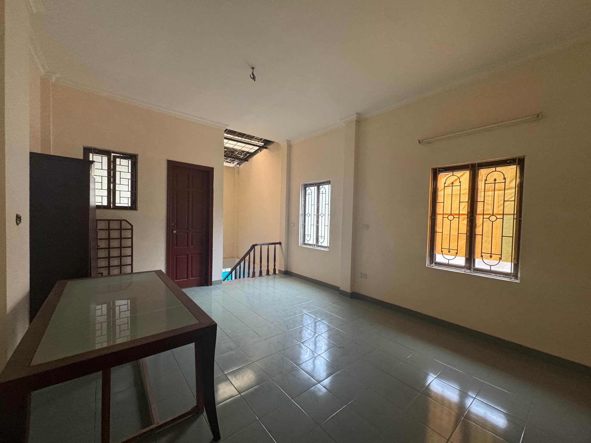 Bán nhà Minh Khai - diện tích 48m2 3 tầng - Lô góc 2 mặt thoáng - giá 11 tỷ