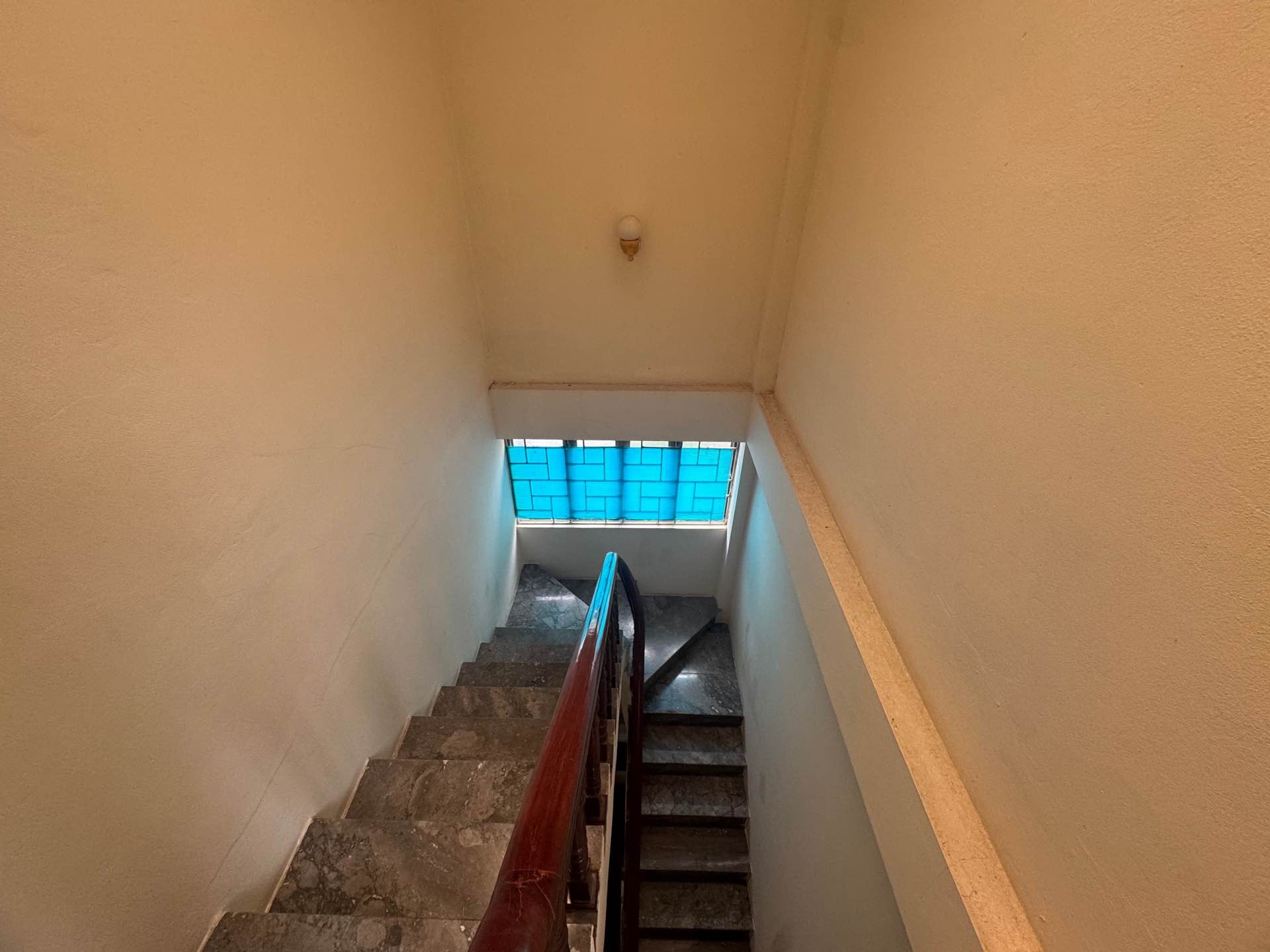 Bán nhà Minh Khai - diện tích 48m2 3 tầng - Lô góc 2 mặt thoáng - giá 11 tỷ