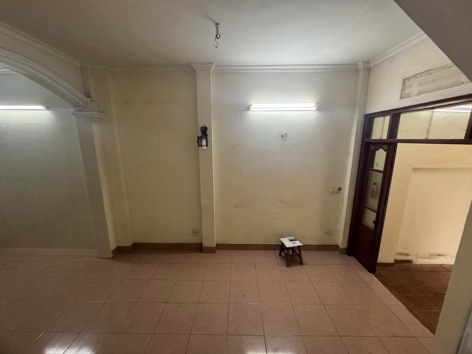 Bán nhà Minh Khai - diện tích 48m2 3 tầng - Lô góc 2 mặt thoáng - giá 11 tỷ