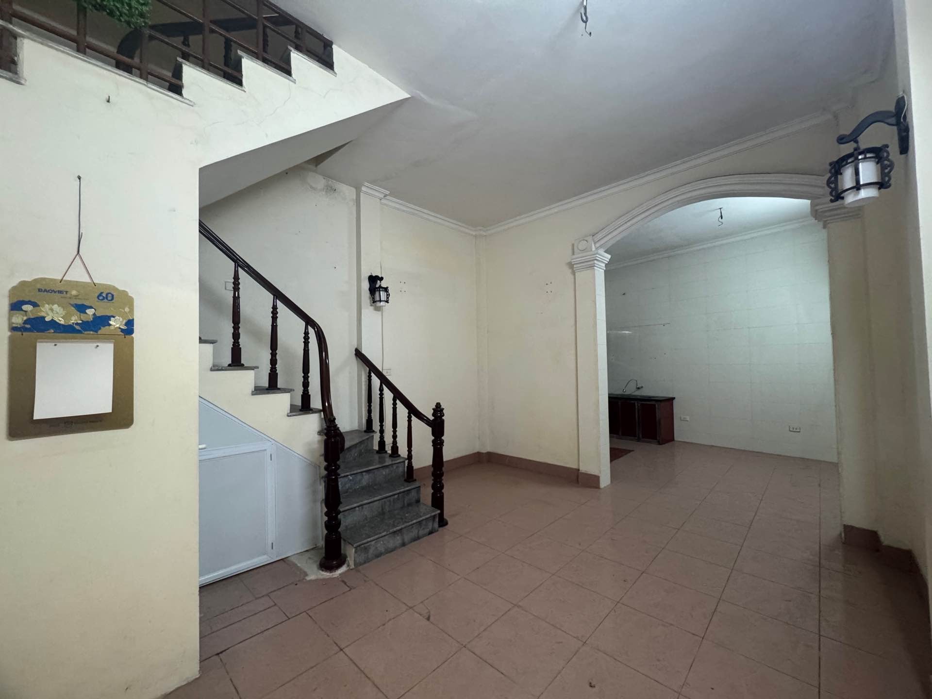 Bán nhà Minh Khai - diện tích 48m2 3 tầng - Lô góc 2 mặt thoáng - giá 11 tỷ