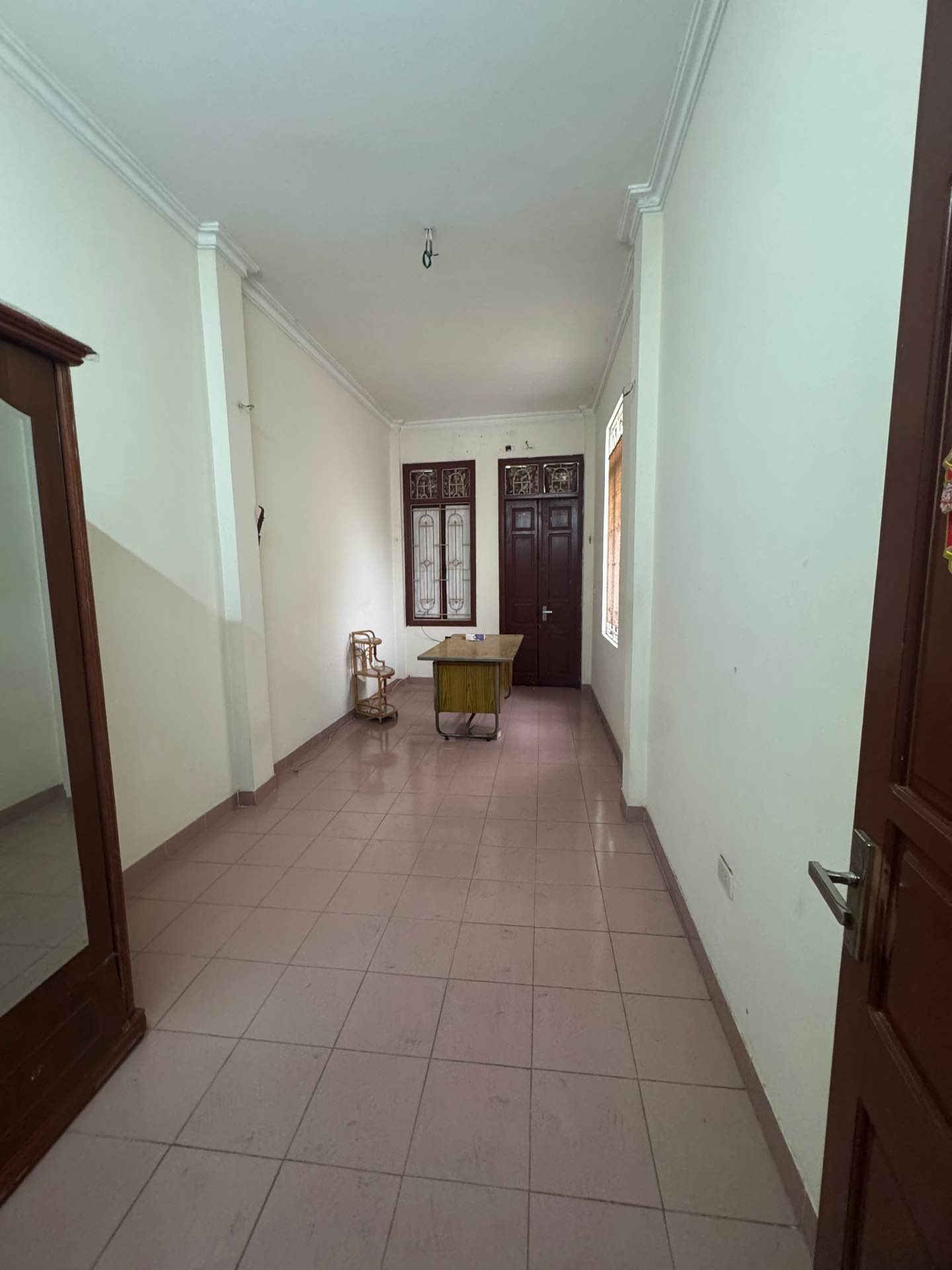 Bán nhà Minh Khai - diện tích 48m2 3 tầng - Lô góc 2 mặt thoáng - giá 11 tỷ