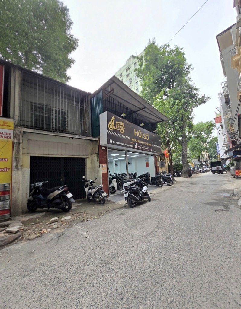 Bán nhà Nguyễn Chí Thanh - diện tích 94m2 2 tầng - Ô tô tránh - giá 28 tỷ