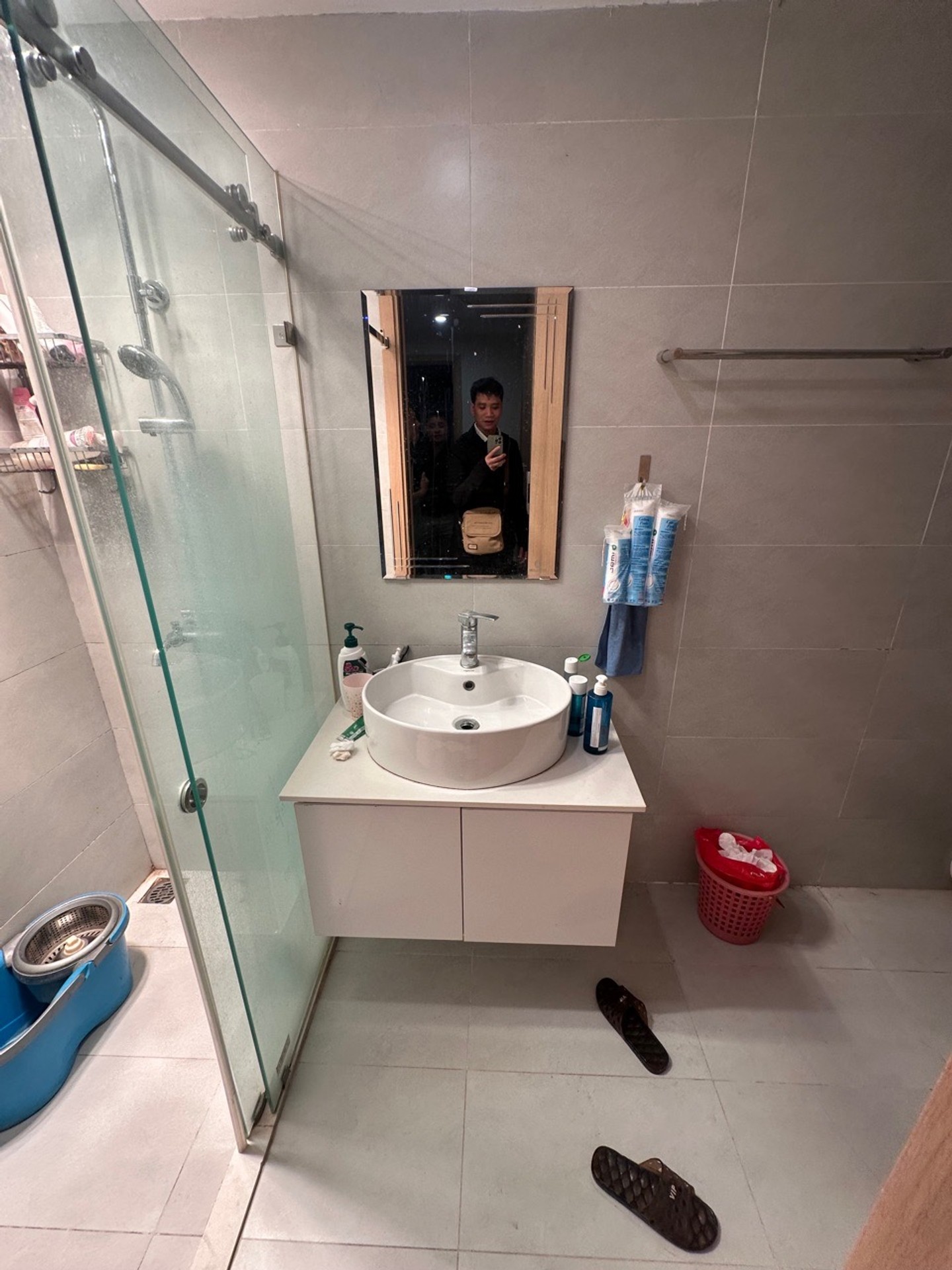 Bán nhà Lạc Trung - diện tích 52m2 3 tầng - Lô góc, ô tô đỗ cửa - giá 18,5 tỷ