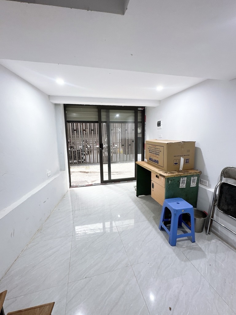 Bán nhà Trần Khát Chân - diện tích 12m2 4 tầng - Kinh doanh nhỏ - giá 2,35 tỷ