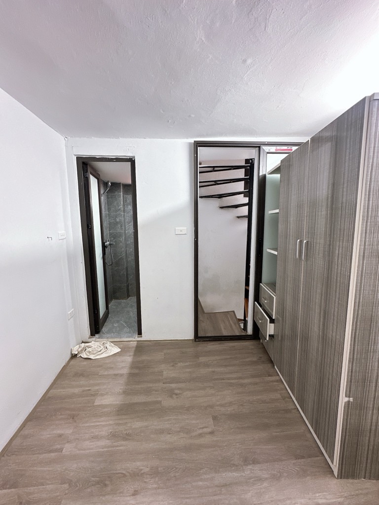 Bán nhà Trần Khát Chân - diện tích 12m2 4 tầng - Kinh doanh nhỏ - giá 2,35 tỷ