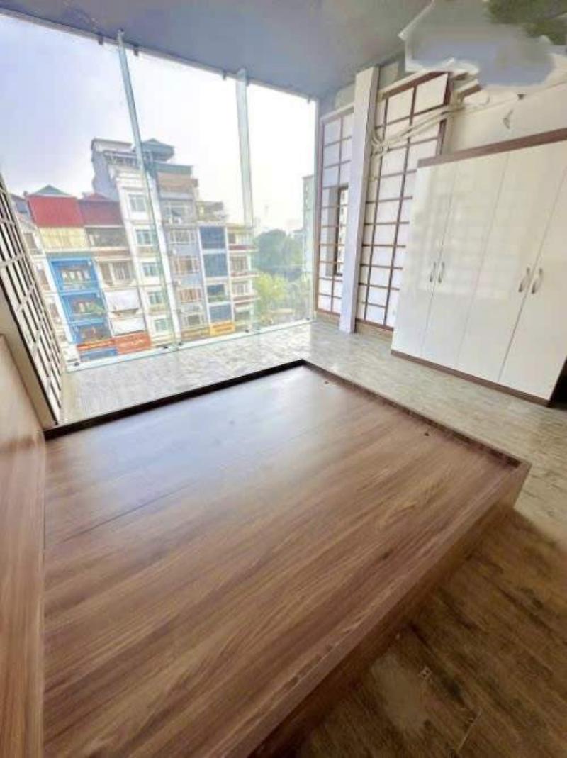 Bán nhà Kim Đồng - diện tích 116m2 6 tầng - Ô tô tránh - giá 65 tỷ