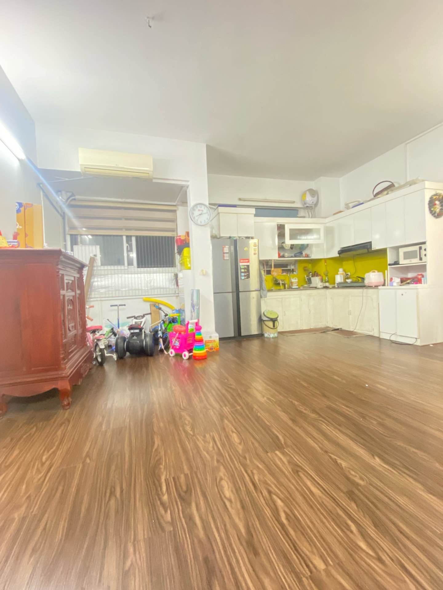 Bán nhà Nguyễn Đức Cảnh - diện tích 90m2 12 tầng - Lô góc, thang máy xịn - giá 6,95 tỷ