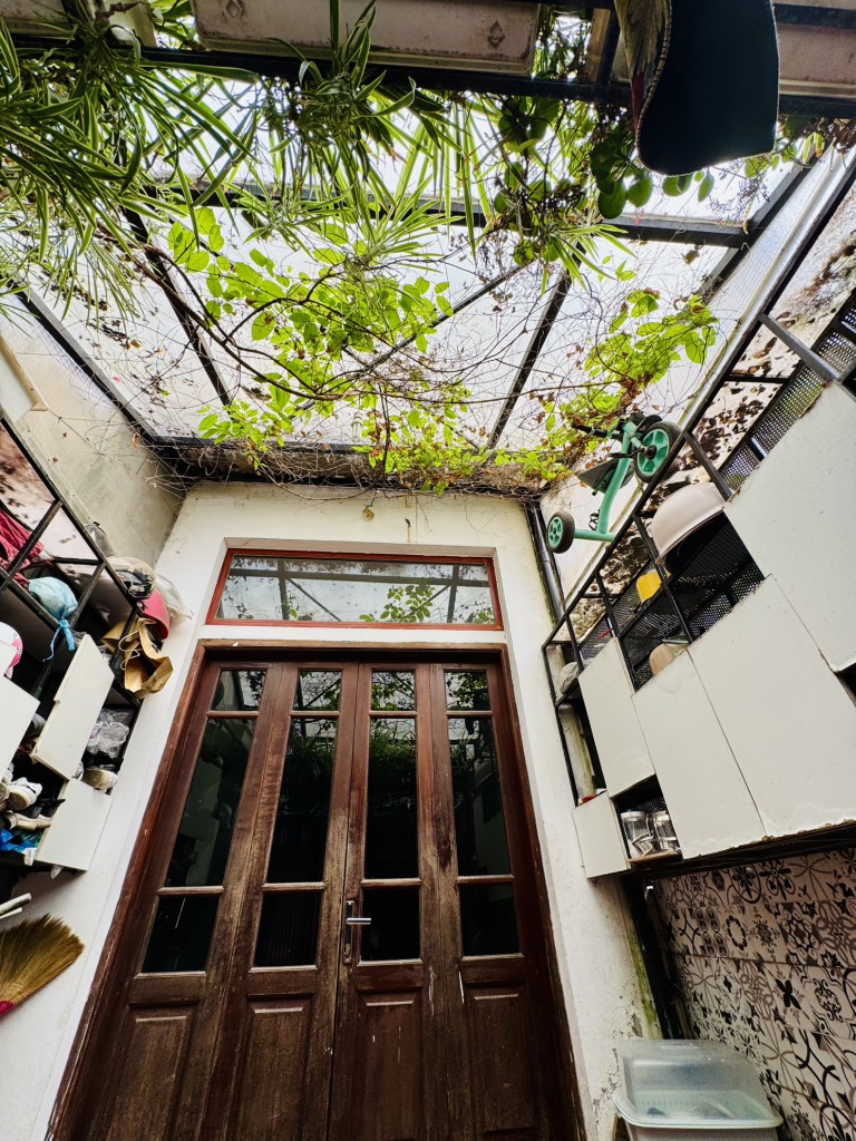 Bán nhà Bạch Đằng - diện tích 43m2 3 tầng - Ngõ 3 gác tránh xe máy - giá Nhỉnh 8 tỷ