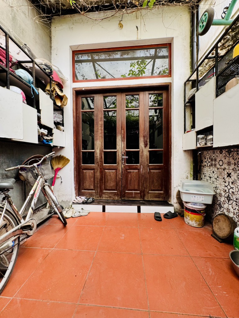 Bán nhà Bạch Đằng - diện tích 43m2 3 tầng - Ngõ 3 gác tránh xe máy - giá Nhỉnh 8 tỷ