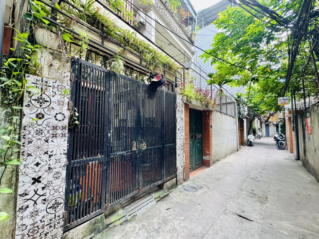 Bán nhà Bạch Đằng - diện tích 43m2 3 tầng - Ngõ 3 gác tránh xe máy - giá Nhỉnh 8 tỷ