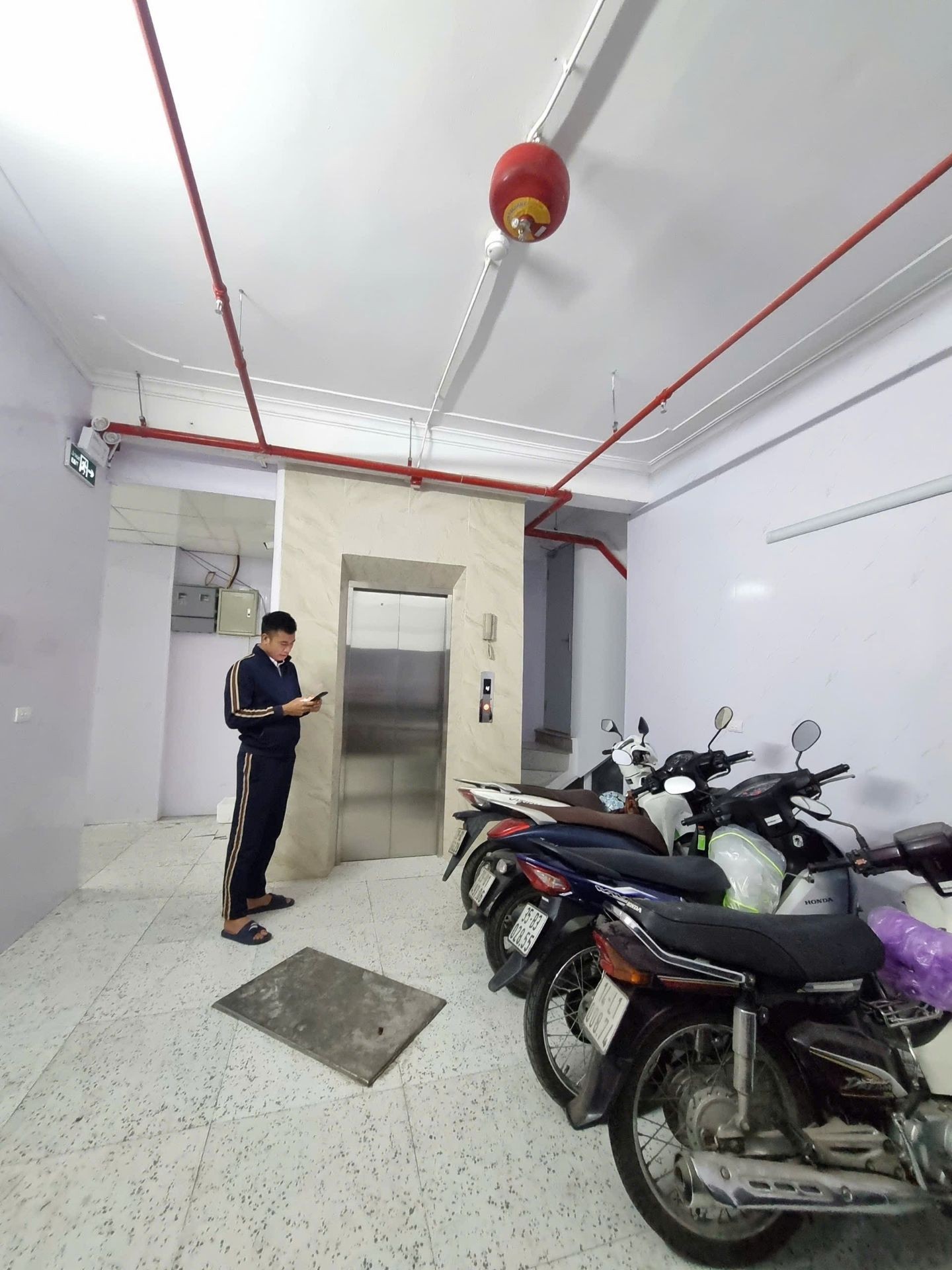 Bán nhà Trương Định - diện tích 99m2 7 tầng - căn chung cư mini thang máy - giá 22,8 tỷ