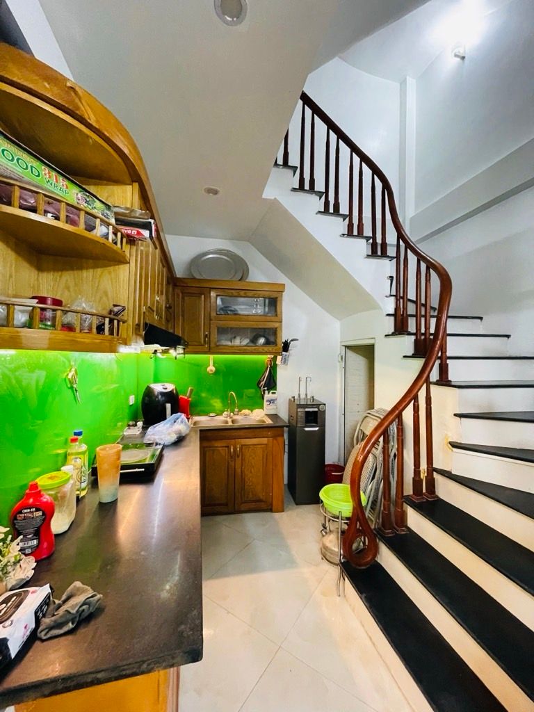 Bán nhà Định Công Thượng - diện tích 30m2 5 tầng - Ô TÔ CÁCH 15m - giá 7,6 tỷ