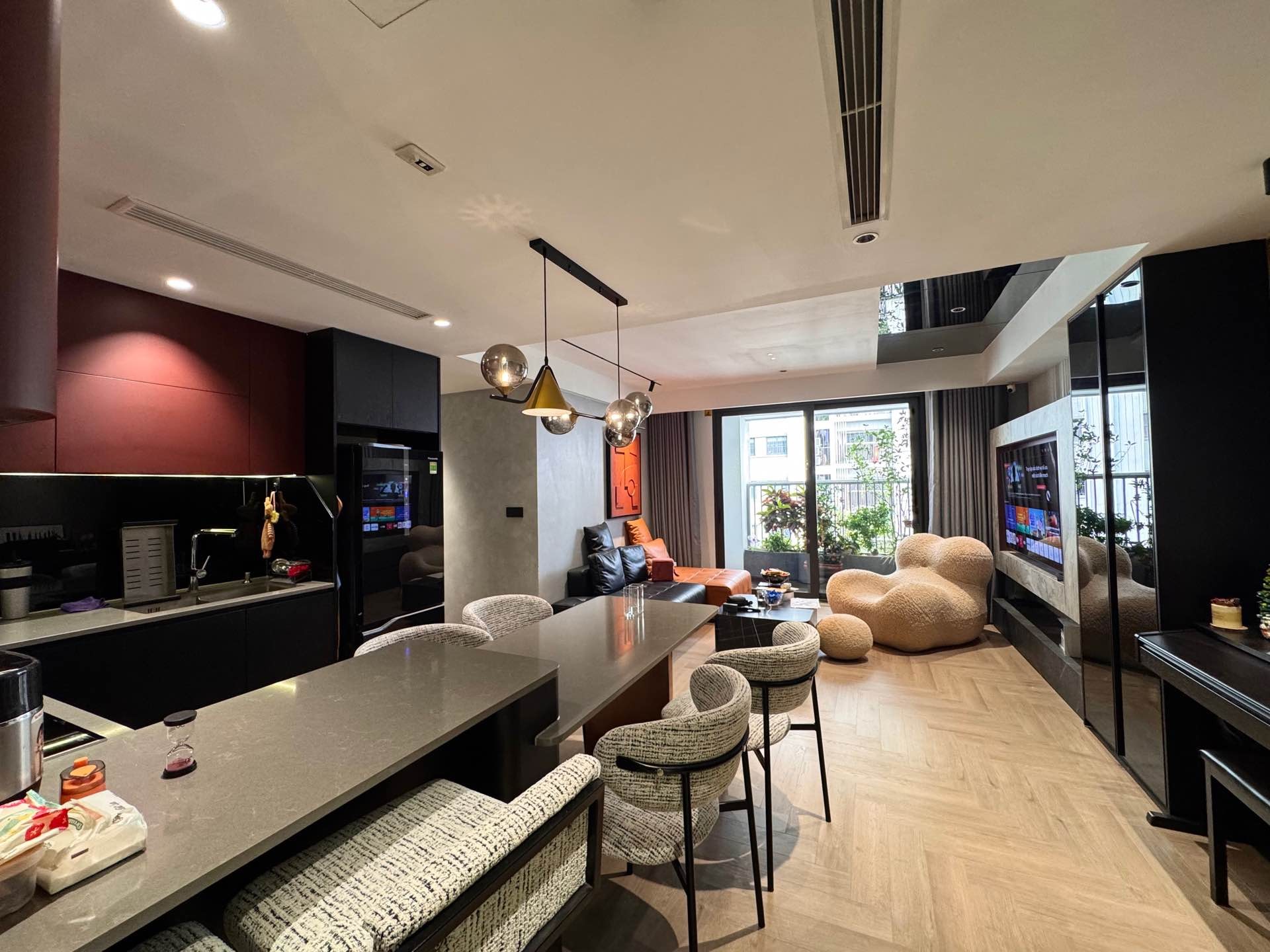 Bán nhà Linh Đàm - diện tích 96m2 17 tầng - Lô góc, view hồ - giá 10,5 tỷ