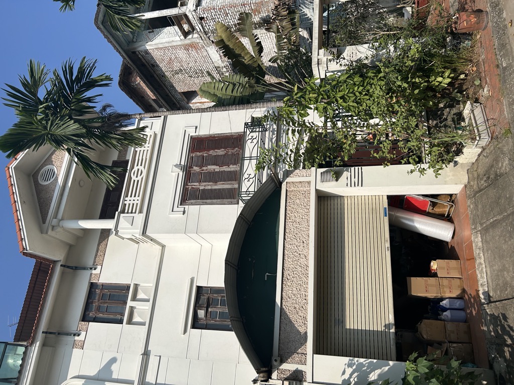 Bán nhà Nguyễn Đức Cảnh - diện tích 122m2 3 tầng - Biệt thự trong lòng phố - giá 27,5 tỷ