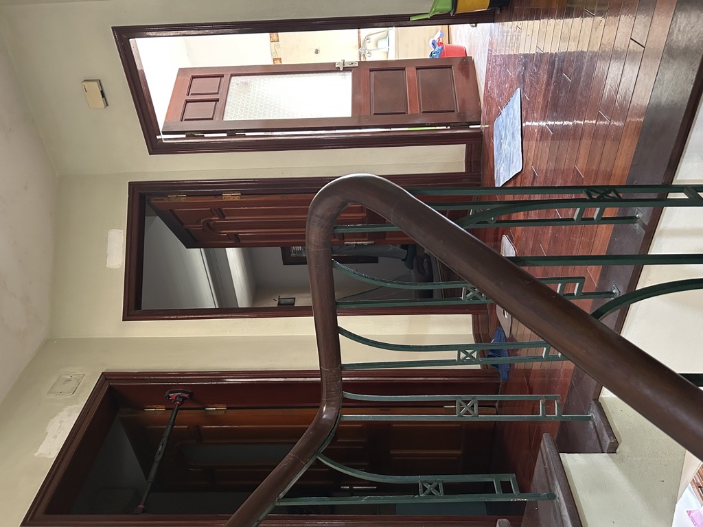 Bán nhà Nguyễn Đức Cảnh - diện tích 122m2 3 tầng - Biệt thự trong lòng phố - giá 27,5 tỷ