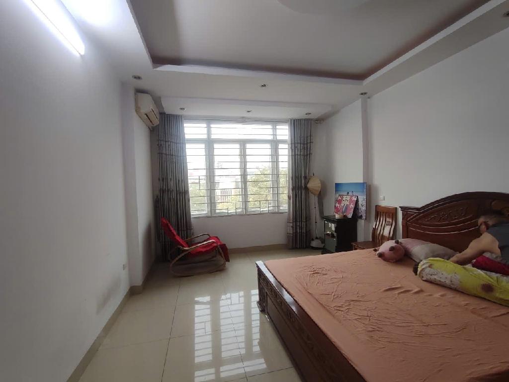 Bán nhà Nguyễn Công Thái - diện tích 53m2 5 tầng - MẶT PHỐ-VỈA HÈ- KINH DOANH - giá 27 tỷ