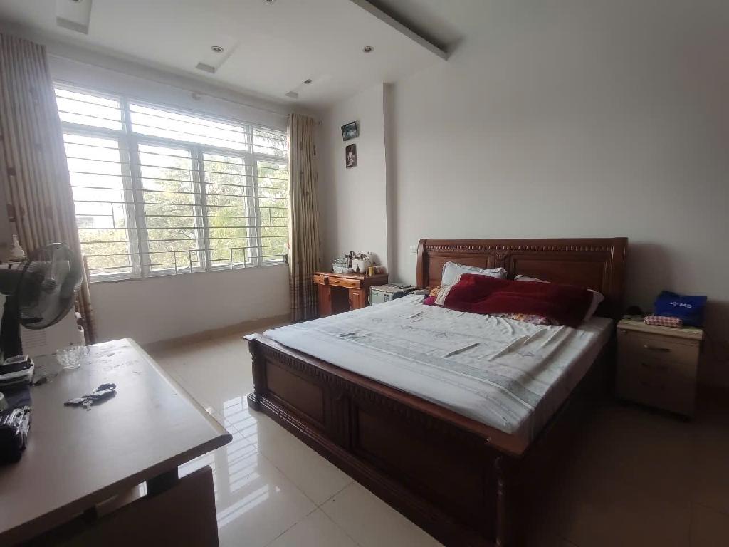 Bán nhà Nguyễn Công Thái - diện tích 53m2 5 tầng - MẶT PHỐ-VỈA HÈ- KINH DOANH - giá 27 tỷ