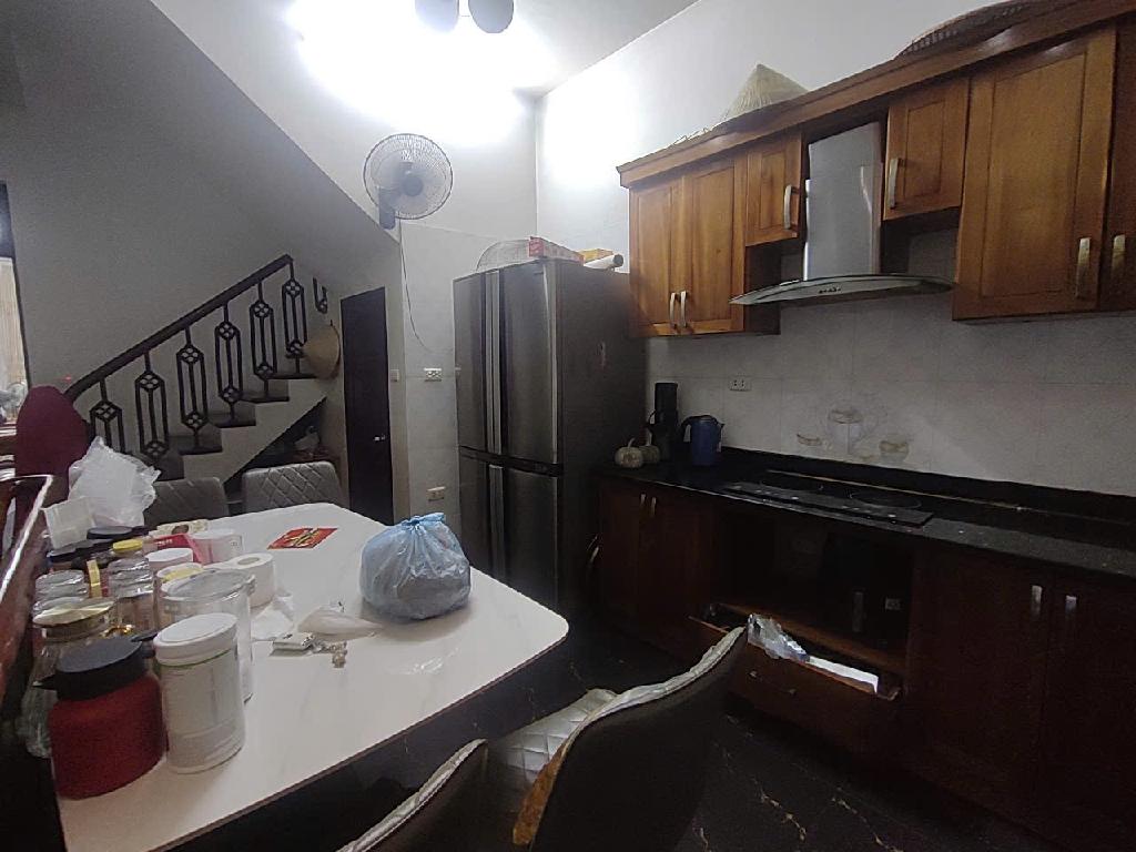 Bán nhà Nguyễn Công Thái - diện tích 53m2 5 tầng - MẶT PHỐ-VỈA HÈ- KINH DOANH - giá 27 tỷ