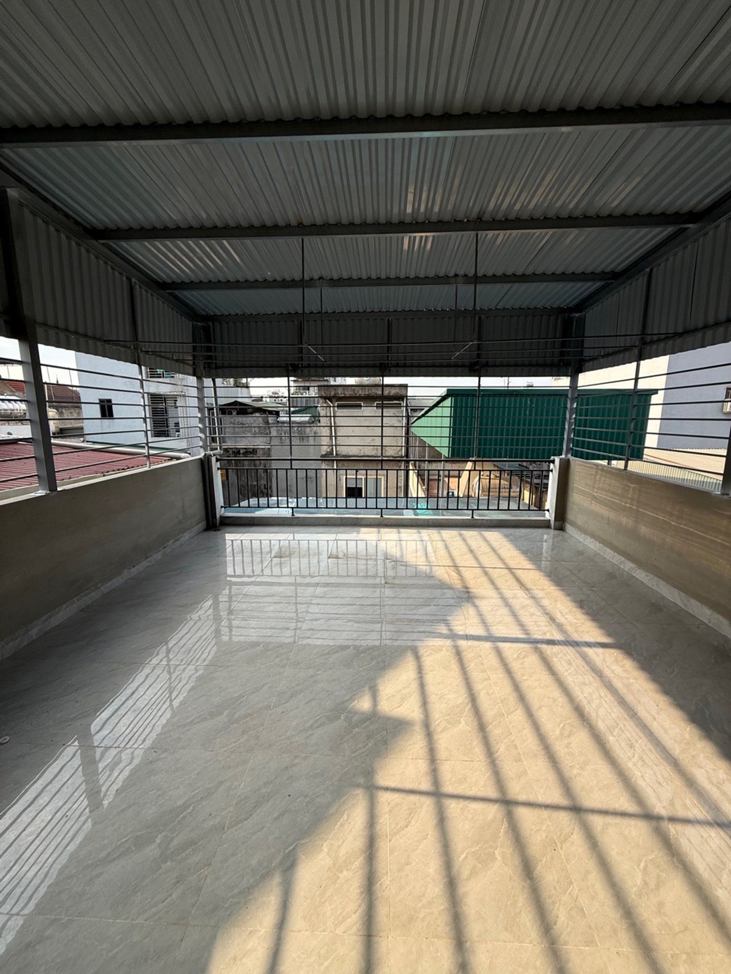 Bán nhà Hai Bà Trưng - diện tích 42m2 6 tầng - Lô góc, thang máy - giá 15,2 tỷ