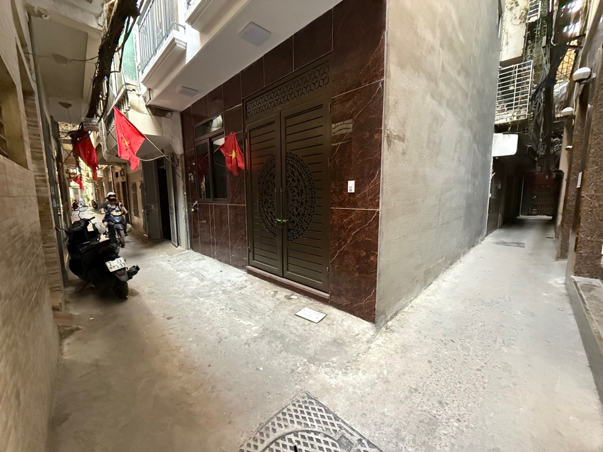 Bán nhà Hai Bà Trưng - diện tích 42m2 6 tầng - Lô góc, thang máy - giá 15,2 tỷ