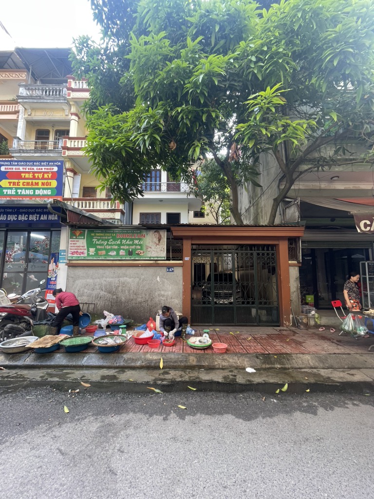 Bán nhà THANH XUÂN - diện tích 141.5m2 3 tầng - MẶT PHỐ KINH DOANH - giá 46,5 tỷ