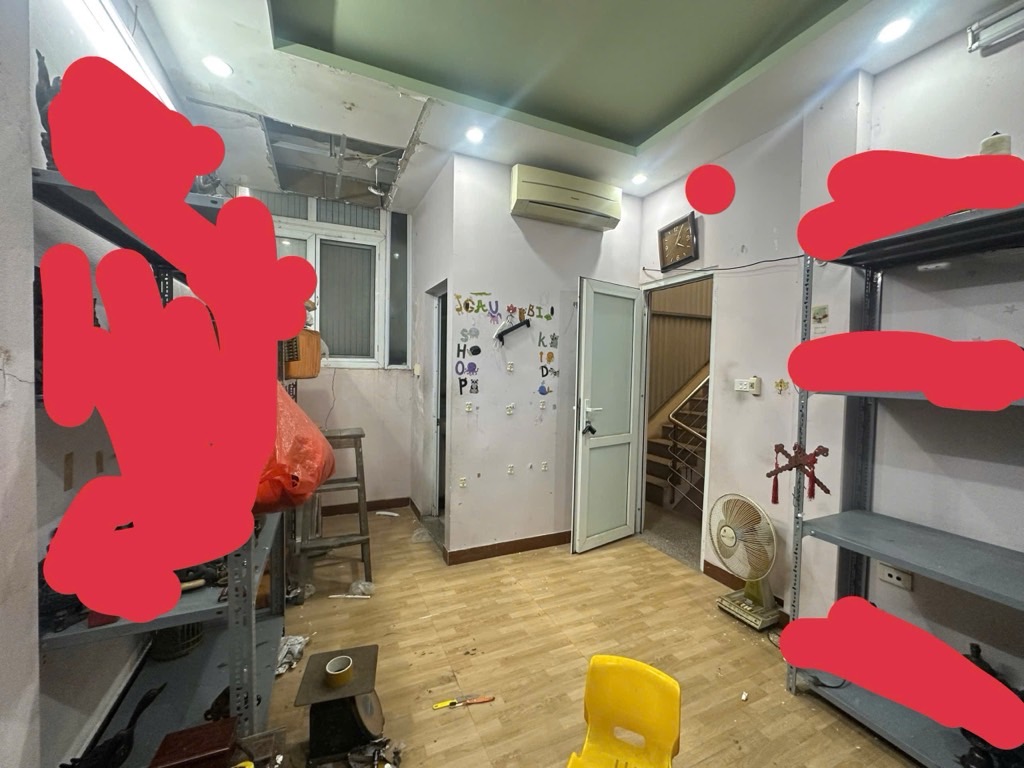 Bán nhà Trần Khát Chân - diện tích 20m2 3 tầng - Ô TÔ ĐỖ CỔNG - giá 3,8 tỷ