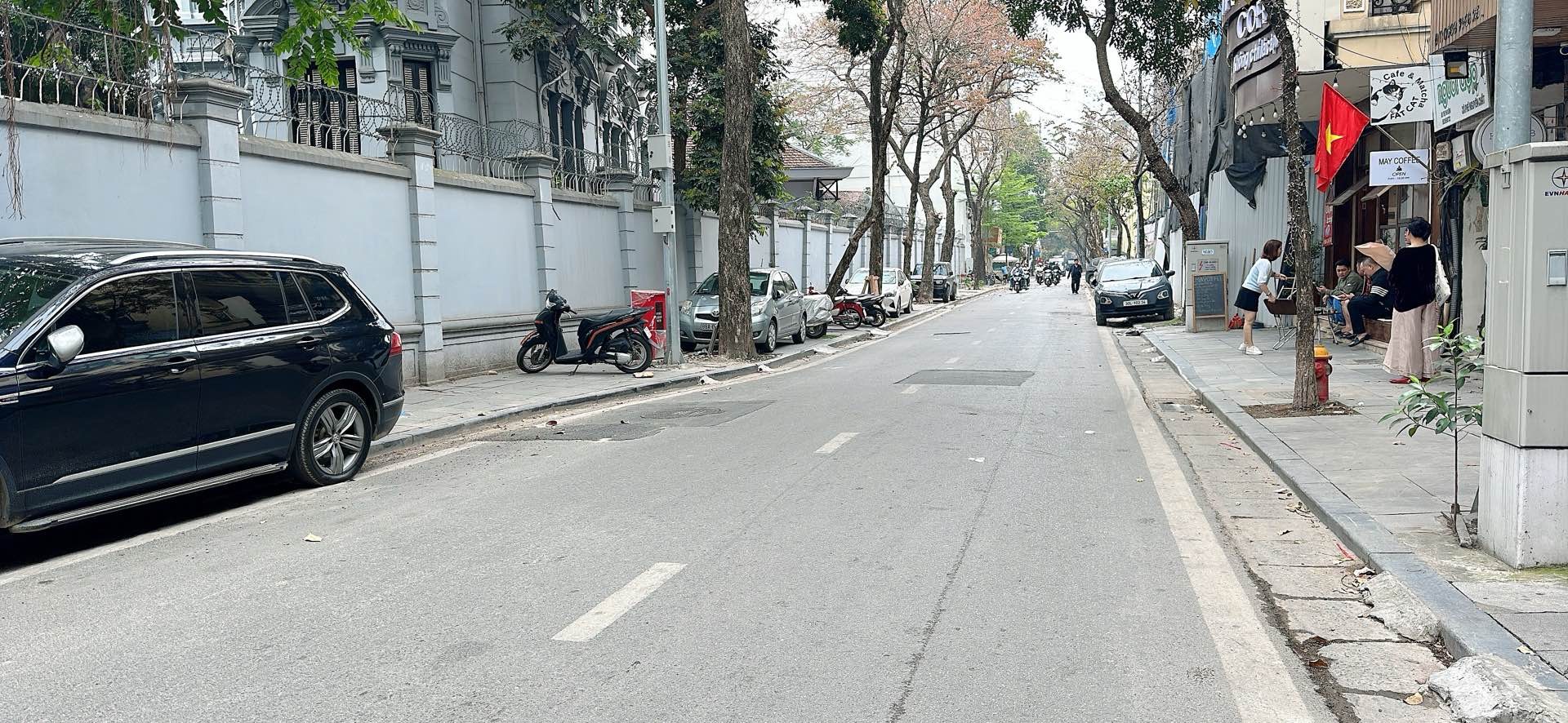 Bán nhà Thợ Nhuộm - diện tích 75.5m2 3 tầng - Lô góc mặt phố kinh doanh sầm uất - giá 57 tỷ