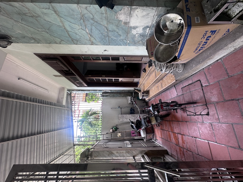 Bán nhà Lĩnh Nam - diện tích 120m2 3 tầng - Ô tô chạy vòng quanh - giá 40 tỷ