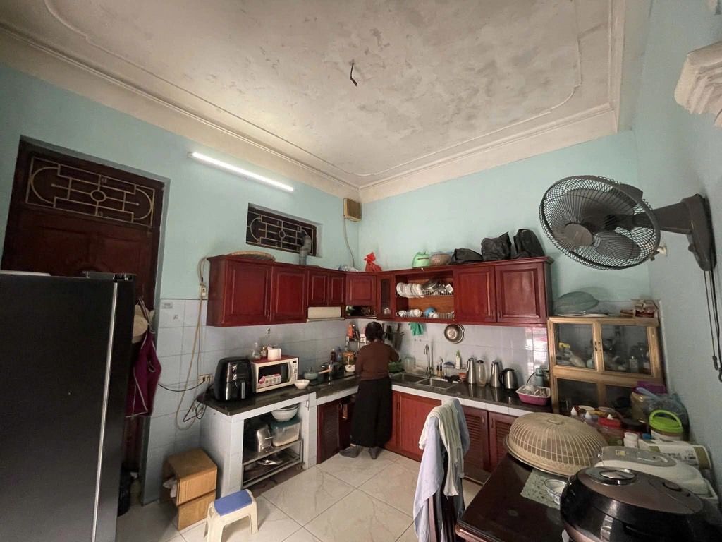 Bán nhà Bạch Đằng - diện tích 110m2 4 tầng - LÔ GÓC - giá 36 tỷ